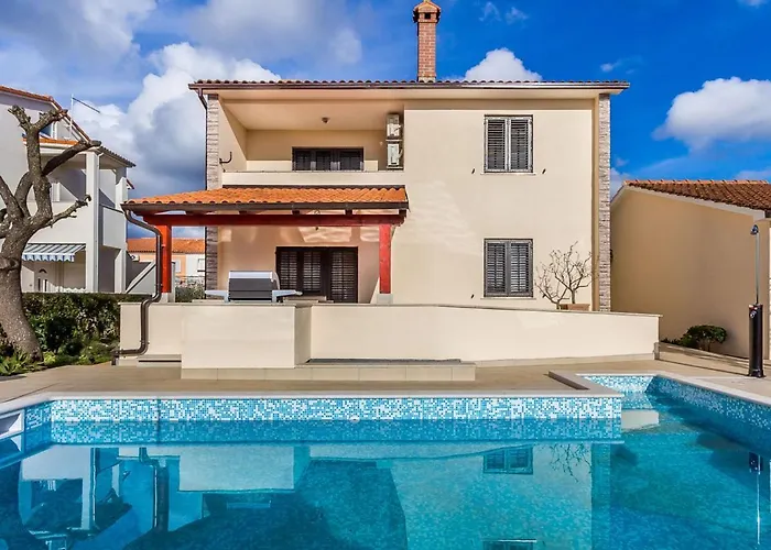 펜션 In Near & Pool