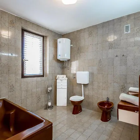 Spacious In With Pool Holiday home Pula